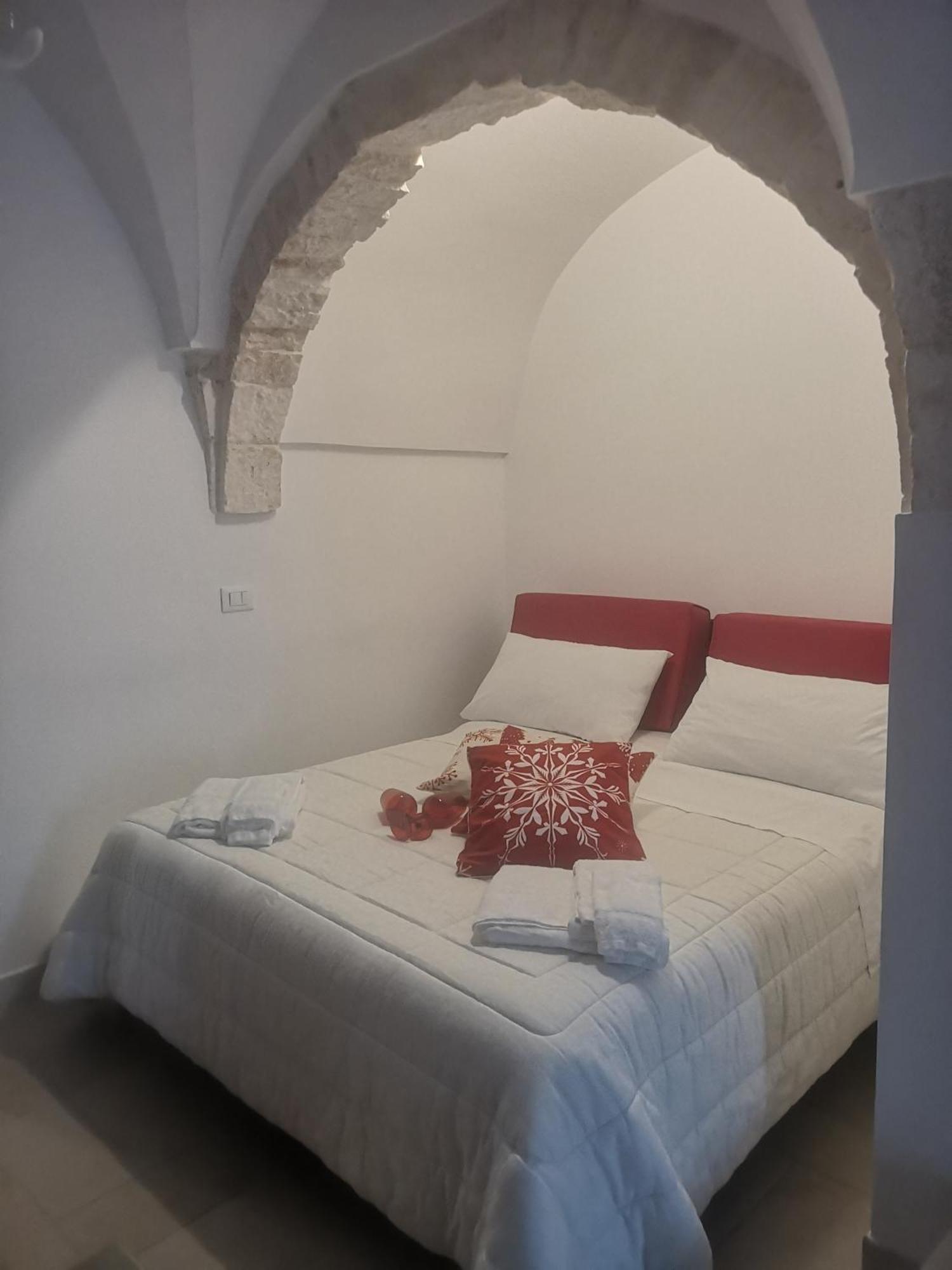 Вилла A Casa Di Ale Челье-Мессапика Экстерьер фото